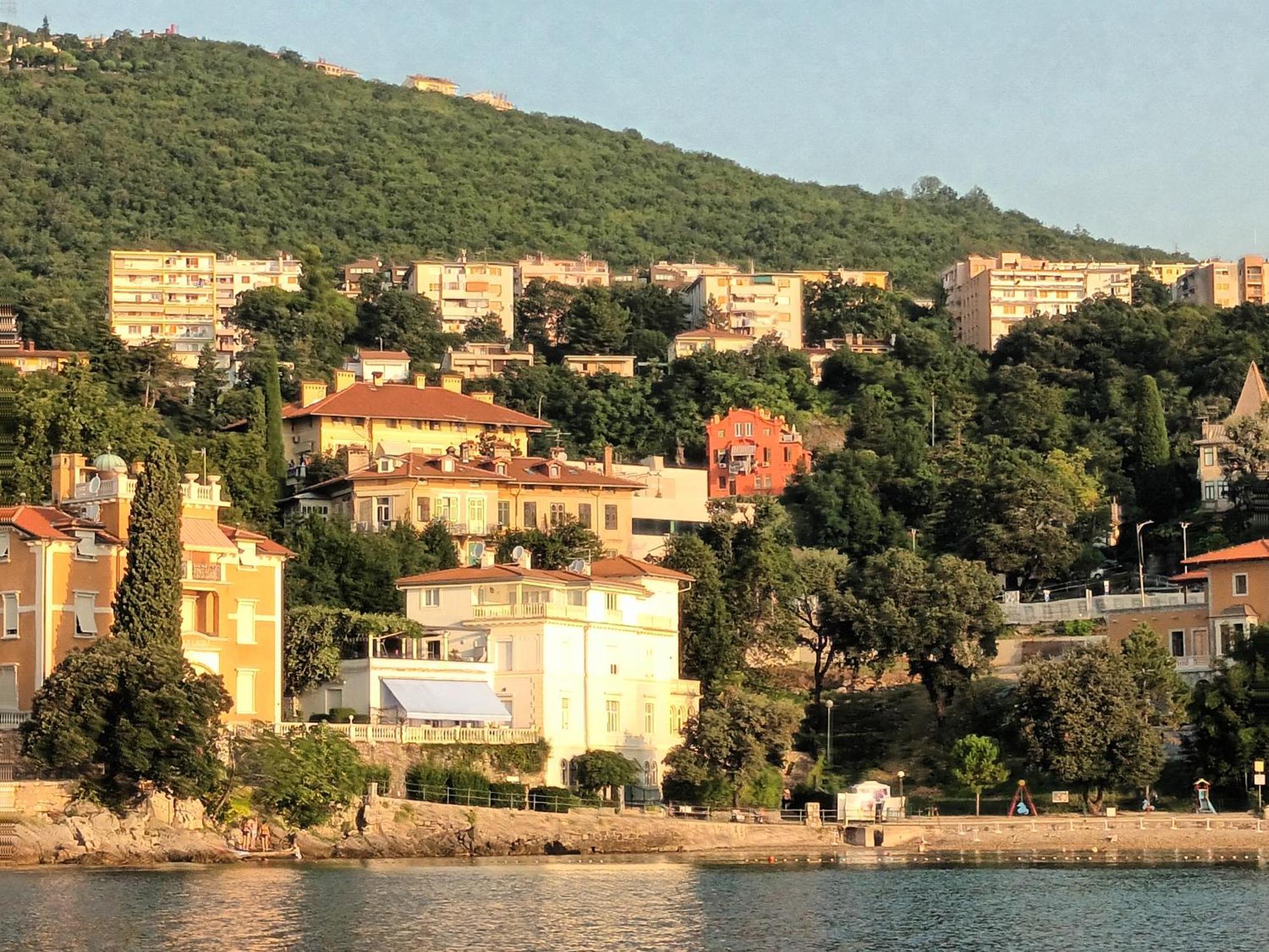 Apartman Dora Opatija Buitenkant foto